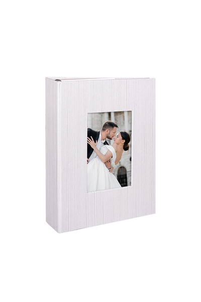 Nobbystar 100'lük 15x21cm Pencereli Krem Fotoğraf Albümü 68100