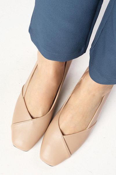 Mio Gusto Addison Nude Colored Blunt Toe Short Heeled Women's Shoes