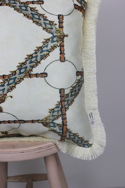 Alseko Concept Ciuc crem, model de vină din lemn, husă de pernă pătrată decorativă de 43x43 cm