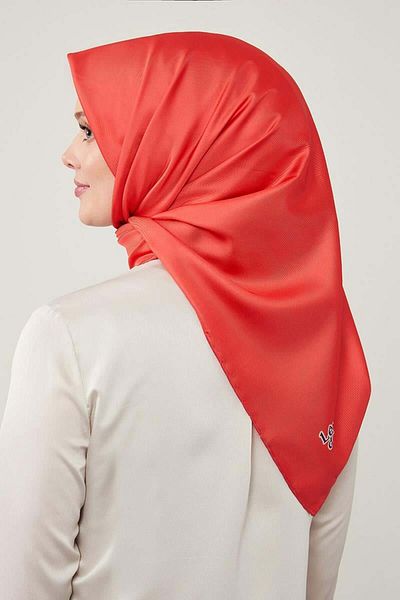Levidor وشاح أحمر بلون سادة