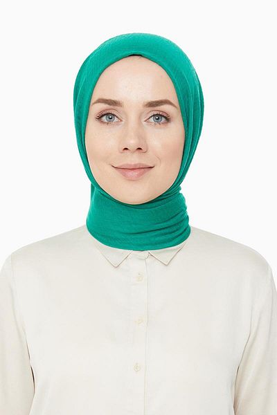 Levidor Green Wrinkled Shawl
