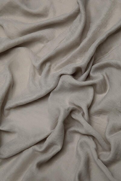 Levidor Gray Wrinkled Fabric Hawaiian Shawl