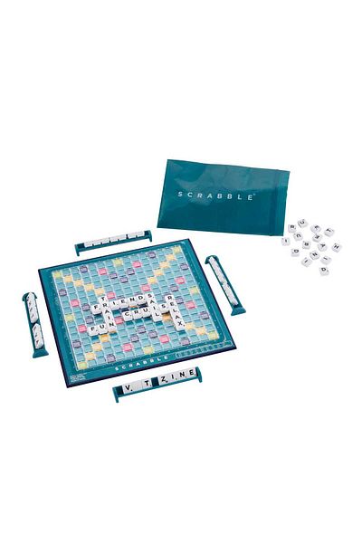 Scrabble السفر - اللغة الإنجليزية CJT11