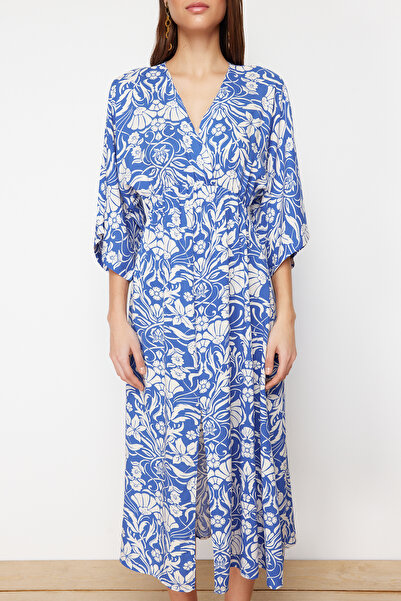 Trendyol Collection Saks virágmintás A-vonalú, kétsoros galléros midi szőtt ruha TWOSS24EL00913