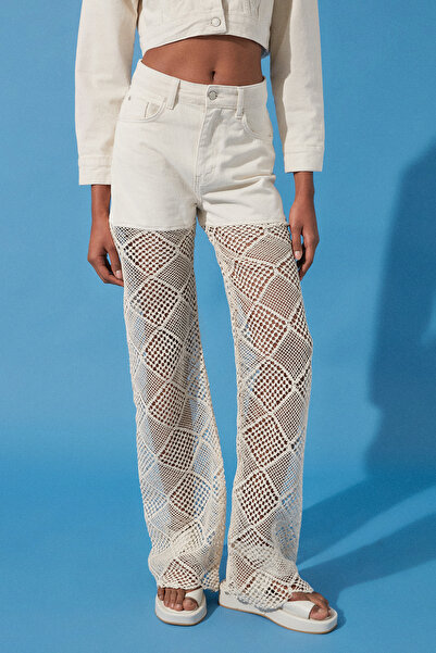Trendyol Collection Ecru Lace Detailed High Waist Wide Leg Jeans TWOSS24JE00217