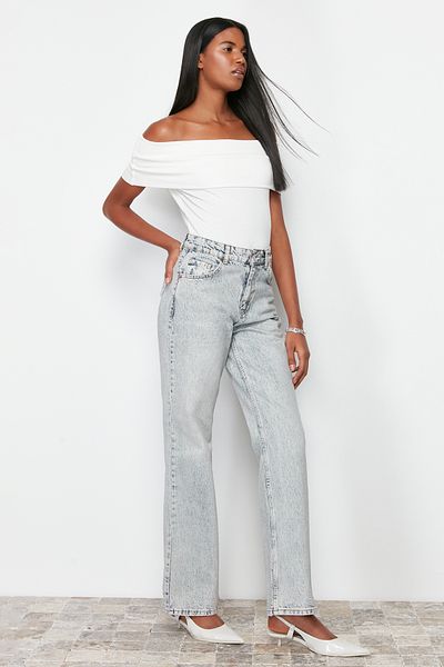 Trendyol Collection Blugi cu picior lat cu talie înaltă, cu efect pal, albastru deschis TWOAW24JE00089