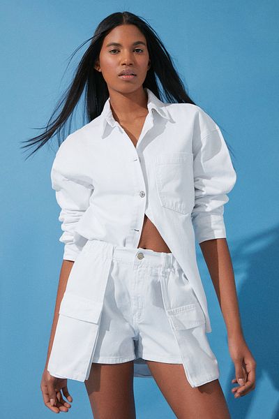Trendyol Collection Bílé kapsové džínové kraťasy sukně TWOSS24SR00059