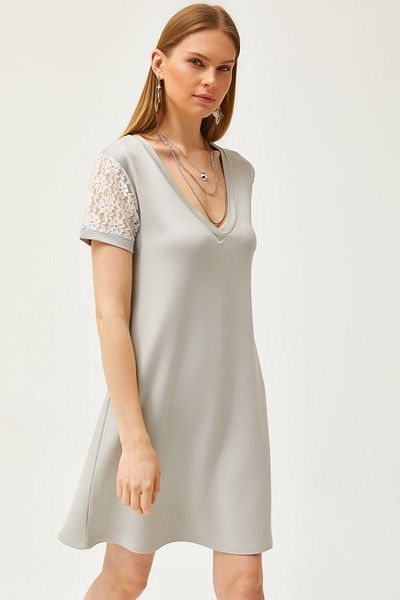Olalook Rochie mini pentru femei, gri, cu decolteu în V, cu dantelă, cu textura moale ELB-19002114