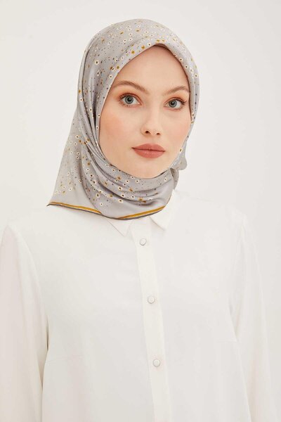 Armine Gri Desenli Sura Ipek Eşarp 8900-52