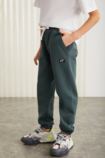 GRIMELANGE EVANS-GRM24014 75% cotton 25% polyester with ornamental label rostered thread boy jogger Green Tracksuit