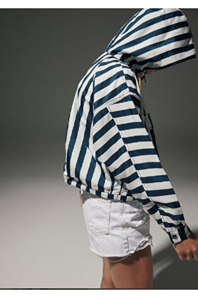 Seşa Жіночий тренчкот з капюшоном EKRU