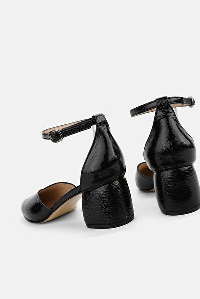 TUNAELLİ Women's Black Patent Leather Genuine Leather Number 35-41 Thick Heel Strap Shoes