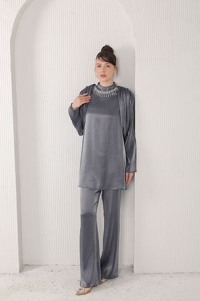 Melike Tatar Dark Blue Collar Jewelled Suit 32-2080