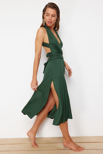 Trendyol Collection Khakifarbenes, gestricktes Maxi-Strandkleid mit Gürtel TBESS21EL2992