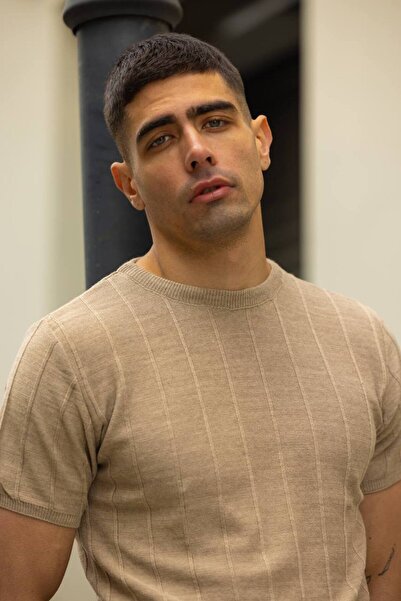 ixir Ανδρικό μπλουζάκι με κάθετη ραβδωτή λαιμόκοψη, καφέ