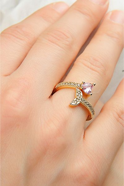 MakeWell Gold Plated and Rhinestoned Heart Fish Design Adjustable Ring