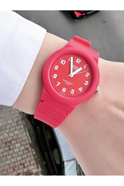 Q&Q Women's Waterproof Plastic Cord Wristwatch