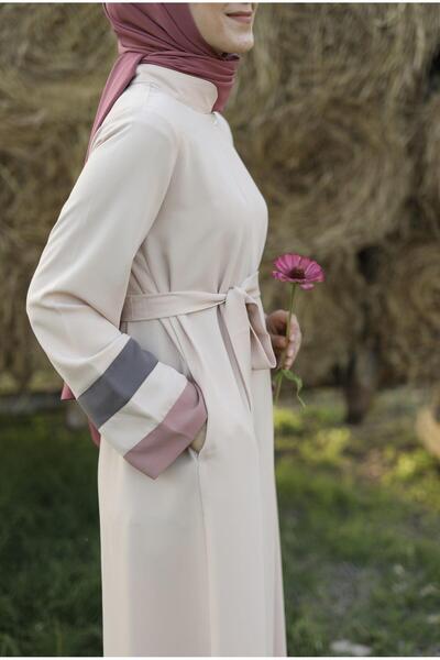 İPEKSTİL Beige Ferace with Garnish