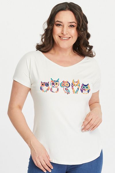 Curvy Trend Plus Size Owls Printed Wide V-neck Short Sleeve Oval Slit Blouse
