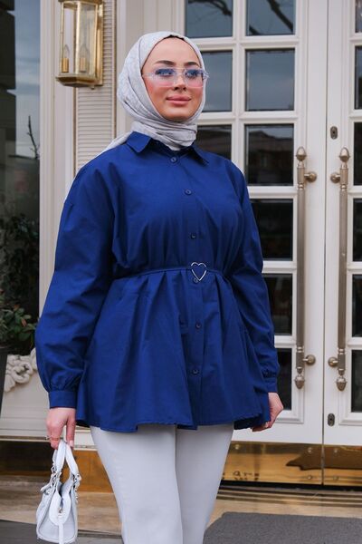 LOCCO Темно-синя сорочка - аксесуар із серцем