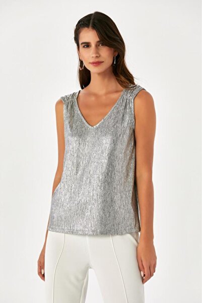 İKİLER V-Neck Glitter Printed Sleeveless Blouse 024-1047