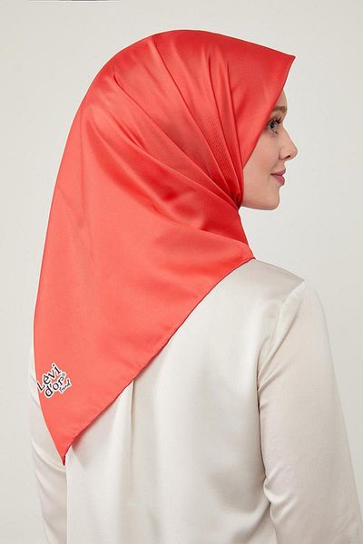 Levidor وشاح أحمر بلون سادة