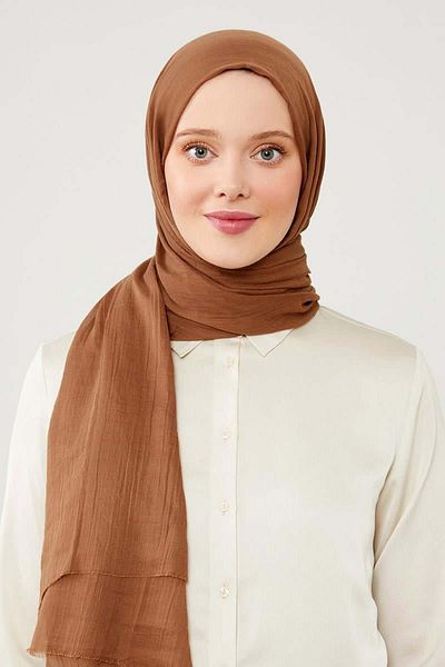 Levidor A.Brown Crinkle Fabric Hawaiian Shawl