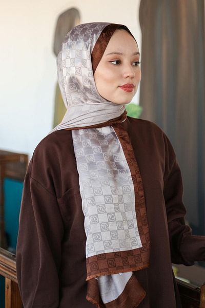 Hint İpek Checkerboard Patterned Monogram Shawl Monov05-12