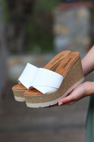 Madam Tarz Papuci de zi cu talpă Donald Wedge 9 Cm