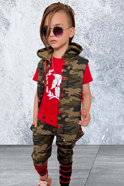 Riccotarz Erkek Çocuk Kamuflaj Desenli Yelek ve Dijital Baskılı Kırmızı Eşofman Takım
