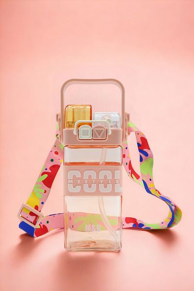 M&B WATER BOTTLE Cool Water Bottle - Children's Water Bottle with 2 Lids and Colorful Straps 750 ml Bpa Free