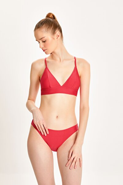 TOO SALTY SWIMWEAR Women's Red Wide Triangle Bikini Set 23s115st