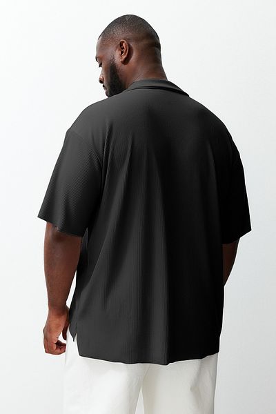 Trendyol Collection Μπλουζάκι με μαύρο γιακά πόλο μεγάλου μεγέθους - TMNSS24BF00047