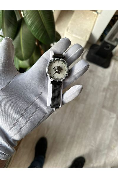Urfakent MODEL WRIST WATCH+