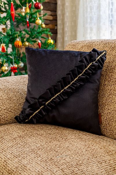 Rayda Home Față de pernă decorativă din catifea cu volane în cruce 42*42 cm