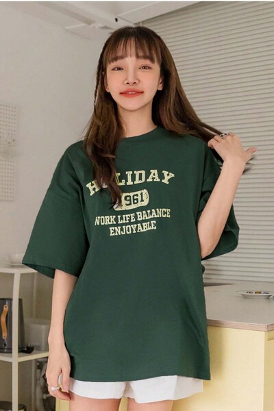 MODAGEN Unisex Nefti Green Crew Neck Holiday Printed Oversize T-Shirt