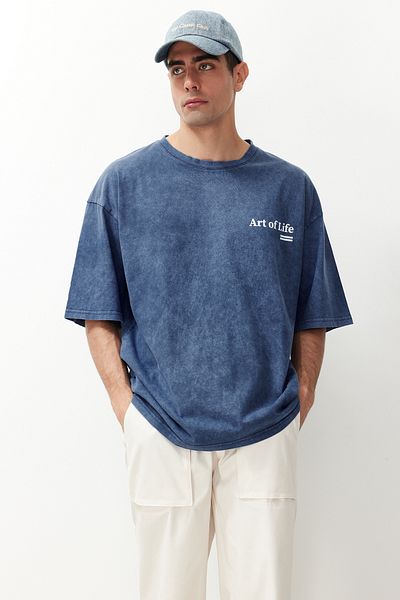 Trendyol Collection Indigo Pale EffecT Text Potištěné oversize bavlněné tričko - TMNSS23TS00166