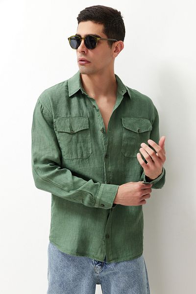Trendyol Collection Prémiová tmavě zelená 100% lněná košile Regular Fit TMNSS24GO00060