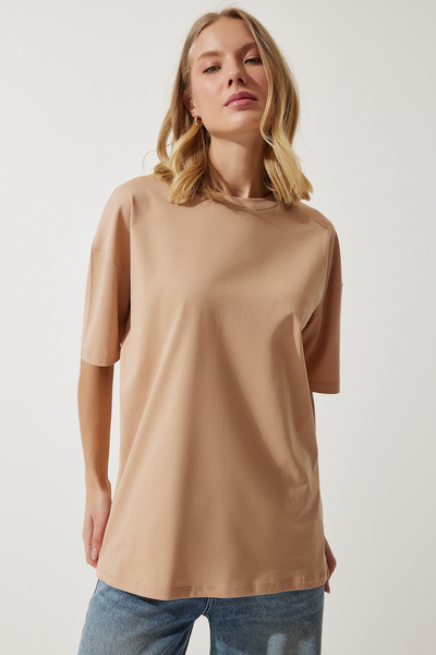 Happiness İstanbul Γυναικείο πλεκτό μπλουζάκι με λαιμόκοψη σε σκούρο μπεζ Basic Oversize BF00091