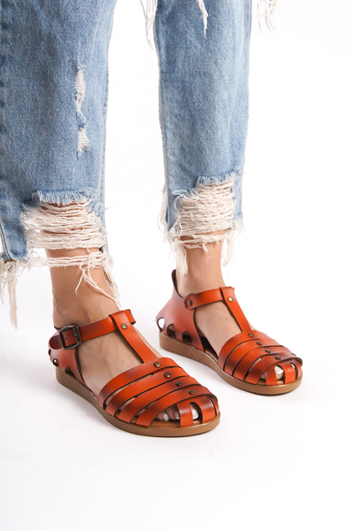 ünverdi صندل هيرا من الجلد الطبيعي باللون البرتقالي ونعل مسطح قابل للتعديل