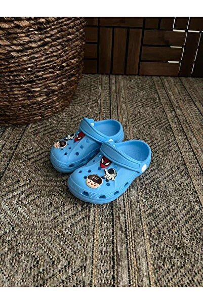 Behtah Kundura Kız Erkek Çoçuk 6 Tane Cross Jibbitz Süslü Hediyeli Önü Kapalı Bahçe Havuz Günlük Sandalet Terlik