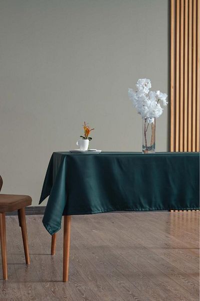 Mr. Stock Mr.Stock Satin Tablecloth 140x110 cm 15080