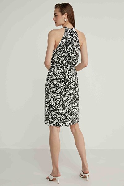 Vitrin Viskózové šaty s ohlávkou s výstřihem a květinovým vzorem