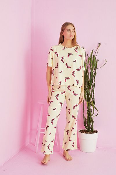 Siyah İnci Cotton Yellow Shoes Patterned Pajama Set
