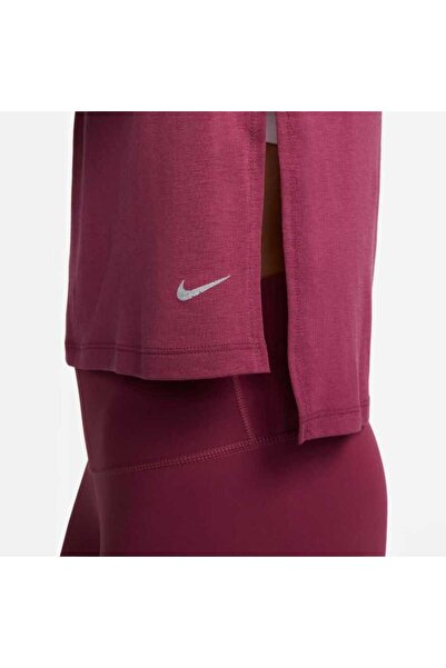 Nike Yoga Dri Fit Top Kırmızı Kadın Tişört