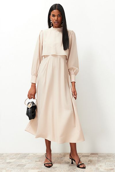 Trendyol Modest Beiges, gewebtes Kleid mit Aller Piece-Details TCTSS24EB00190