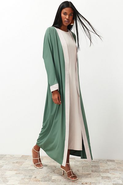 Trendyol Modest Grünes einteiliges gewebtes Kleid - lang, kein Kleid, blockierte Kappe, Ferace, Abaya TCTSS24KF00009