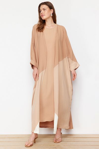 Trendyol Modest Lange gewebte Mütze und Ferace - Kamel-Farbblock TCTSS24KF00002