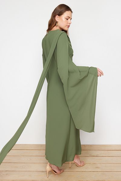 Trendyol Modest Večerní šaty v khaki barvě TCTSS24DB00036