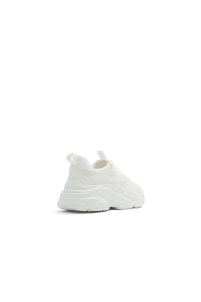 Call it Spring SNEAKER
